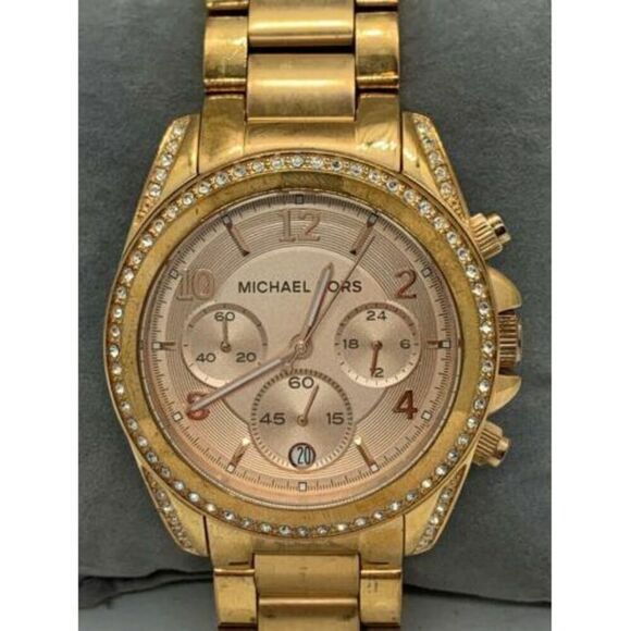 Michael Kors MK5263 Women's Watch Chronograph Rose Gold 39mm Quartz Mineral D518 - Picture 1 of 9